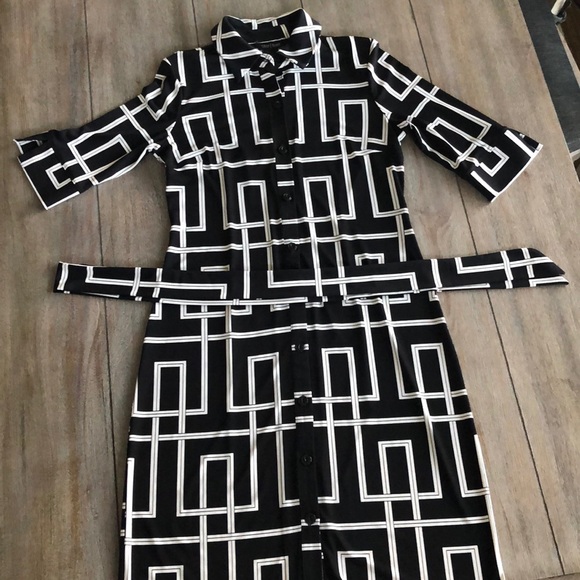 White House black market Women’s Size 2 Dress - Picture 5 of 6